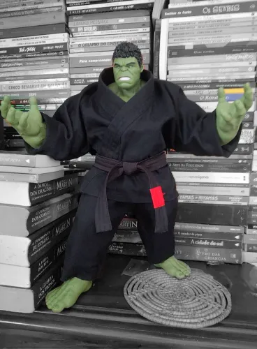 Boneco Hulk Jiu-Jitsu