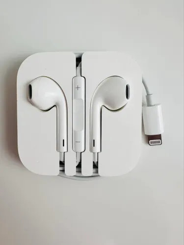Fones de ouvido Apple Earpods Lightning - NOVO