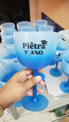Taça de Gyn personalizada para aniversários eventos 