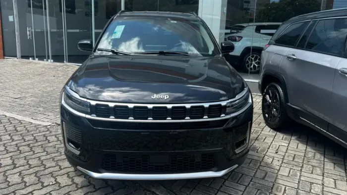 Jeep Commander Longitude 7 lugares T270 Flex 26/26