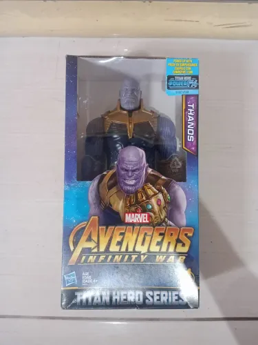 Boneco Marvel Thanos