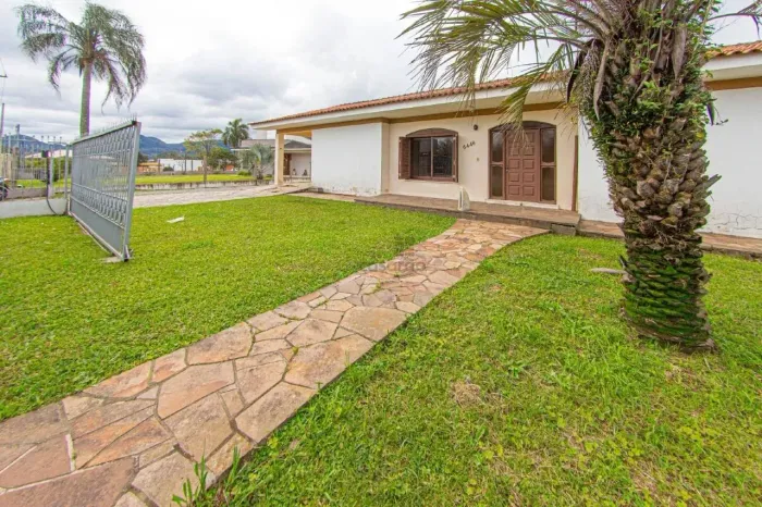 Casa Comercial para aluguel SANTA MARIA