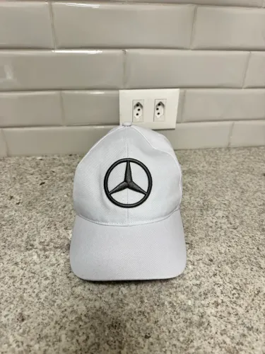Boné Mercedes-AMG - Fórmula 1 - F1 - Branco - Petronas Formula One