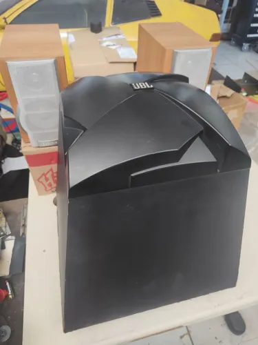 Caixa de grave JBL 10pol.sub150p/230