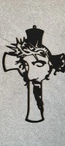 Moldura vazada de Cristo em MDF