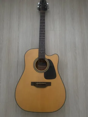 Violão Takamine 