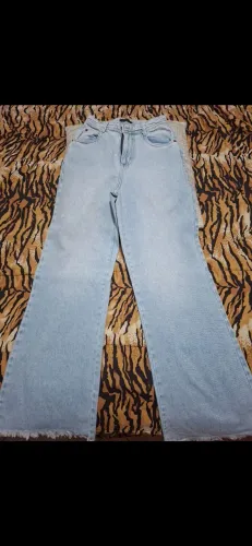 CALÇA FEMININA NÚMERO 34 NOVA