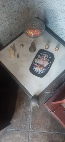 Mesinhas de mármore de canto