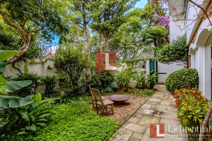 Casa à venda no Jardim Paulista, São Paulo | 400m² 4 dorms