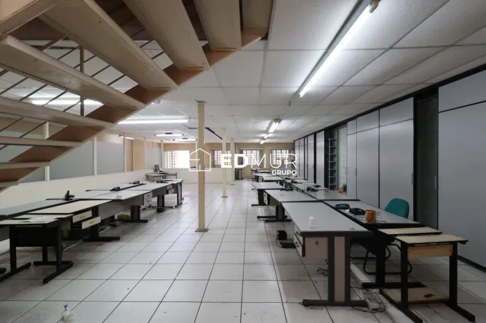 SALÃO para ALUGUEL com 460m² no bairro Casa Branca com 0 quartos e 4 vagas. Santo André, S