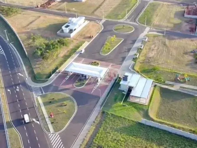 Terreno para venda com 402 m² em Residencial Ávila, Piratininga - SP