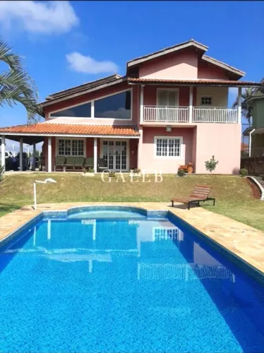 Espetacular Casa à Venda em Bom Jesus dos Perdões-SP: 4 Quartos, 2 Suíte, 3 Salas, 6 Vagas
