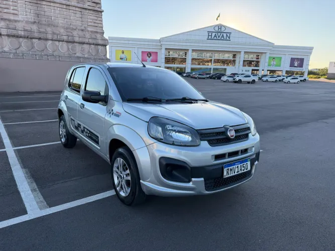 Fiat Uno Attractive 1.0 EVO Fire Flex 8V 5P 2021