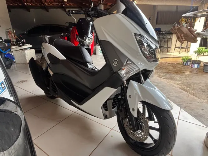 Nmax 160 abs 2020 por apenas 12.500 só venda.
