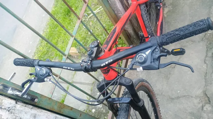 Bicicleta aro 29 em bom estado