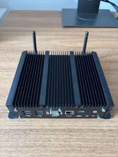 Mini PC Intel i5 8265U 16GB RAM 256GB SSD 6 LAN Gigabit 2x USB 3.0 HDMI RS232 Metal Xcy