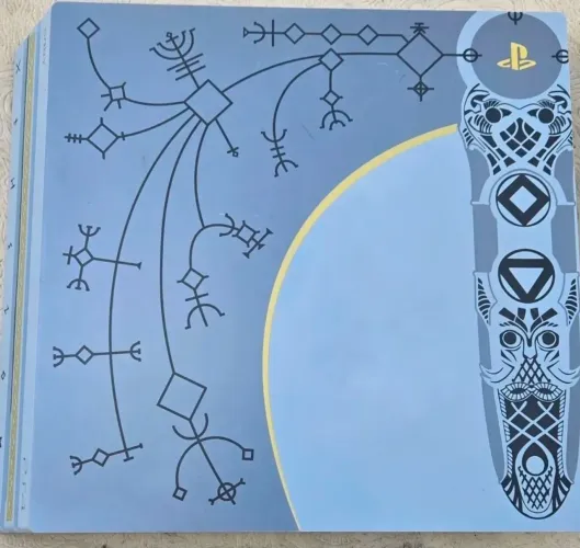 PlayStation 4 Pro de Edição Limitada do jogo God of War.