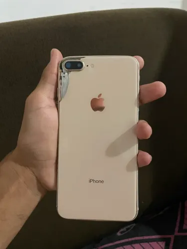 iPhone 8 Plus funcionando normal