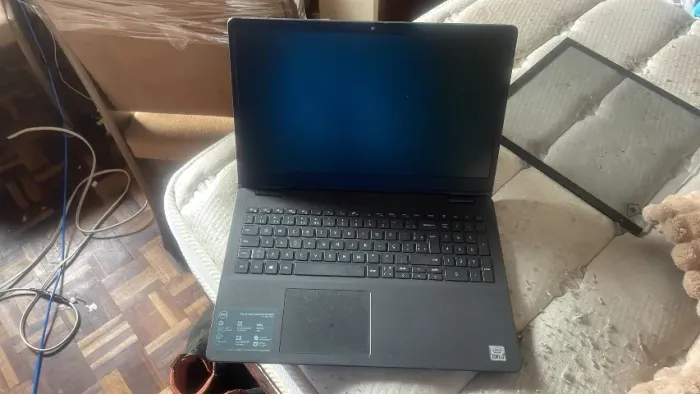 Inspiron 3501 com i3-1005G1, UHD Graphics e RAM DDR4