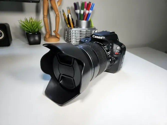 Canon SL1 + Lente 18-135mm STM | Apenas 7mil cliques | Kit Completo