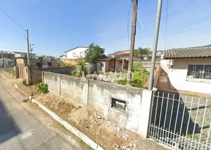 Terreno de 200m² à venda no bairro Cidade Nova em Itajaí