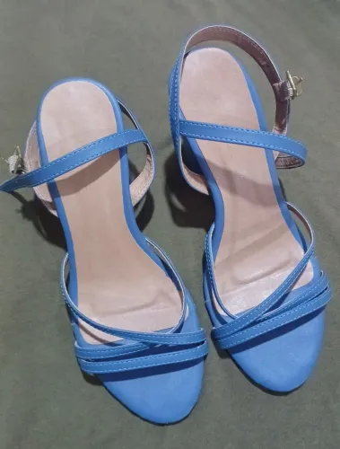 Sandália salto grosso azul Glitter Vizzano