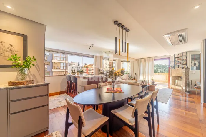 Ótimo apartamento 3 d c/2gar no Petrópolis