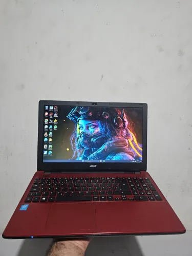 Acer Intel já com SSD bateria excelente, windows 11 office muito rápido ótimo estado!