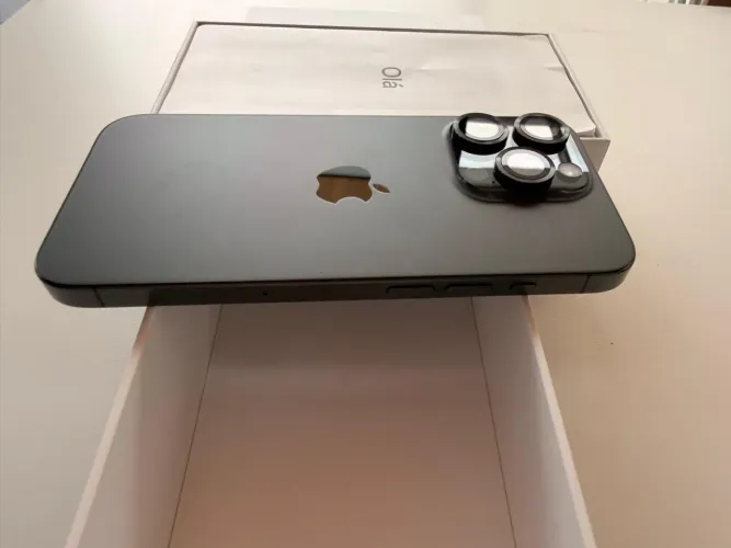 iPhone 15 Pro 256GB Titanium | Excelente Estado | 85% bateria