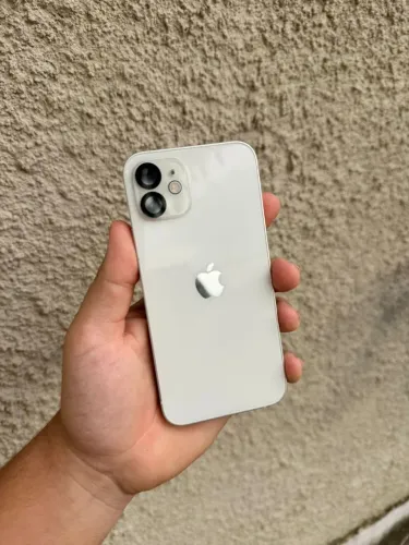 Vendo iphone 12 com 128 gb