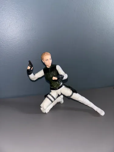 Marvel Legends Yelena Belova