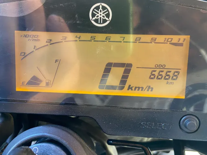 Fz25 pouco rodada só no ponto de passar único dono