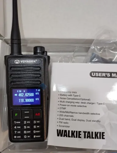 Rádio Comunicador HT Voyager VR-UV8800 Tri Band escuta aviação AM Cross Band VHF UHF 220