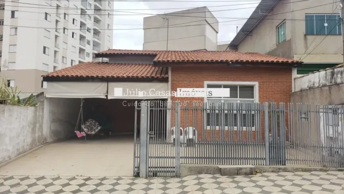 Casa à venda na Vila Progresso com 2 suítes