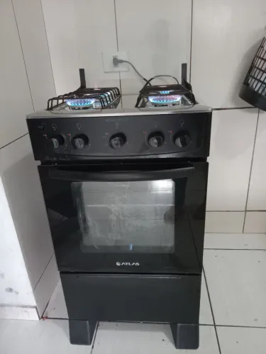 Fogão atlas preto acendimento automático funcionando perfeitamente