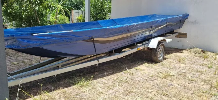 Barco 6m, motor e  carretinha 