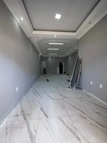 LOJA COMERCIAL 18 LESTE