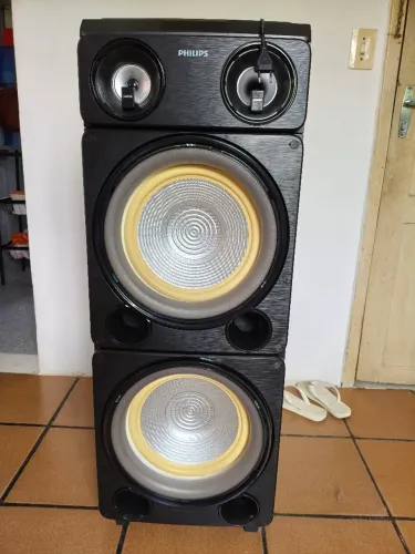 Caixa amplificada PHILIPS 2.400 RMS 