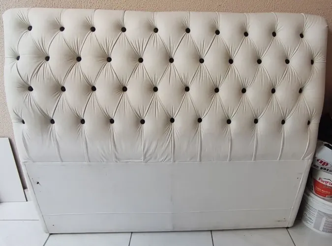 Cabeceira Estofada Cama de Casal Branco (SEM O KIT DE FIXAÇÃO)