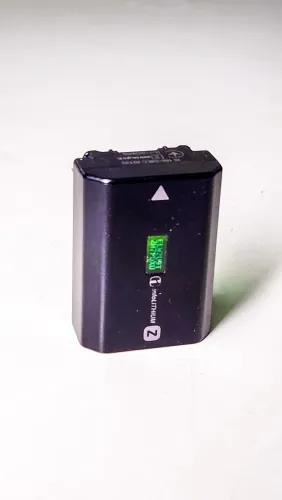 Bateria Sony Np-fz100 Para A9, A7riv, A7riii E A7iii (Usado/Venda)