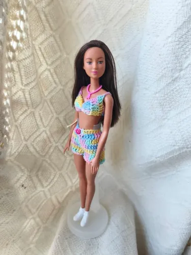 Roupa de boneca em crochê - valores na descrição 