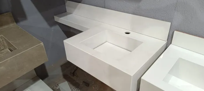 Pia em porcelanato