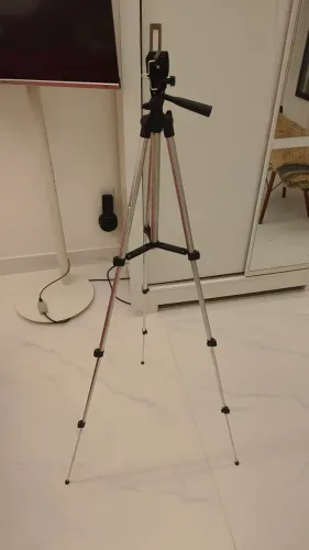 Tripé para celular