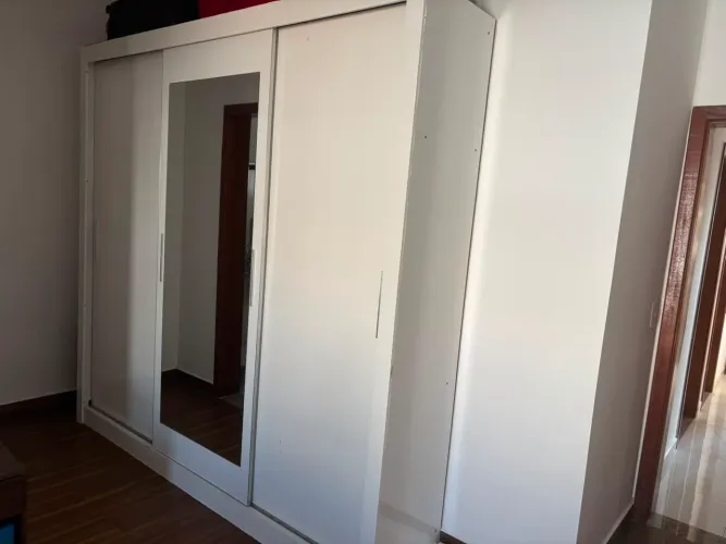 Guarda-roupa de Casal
