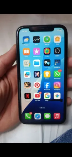 iPhone 11 venda ou troca com volta da pessoa