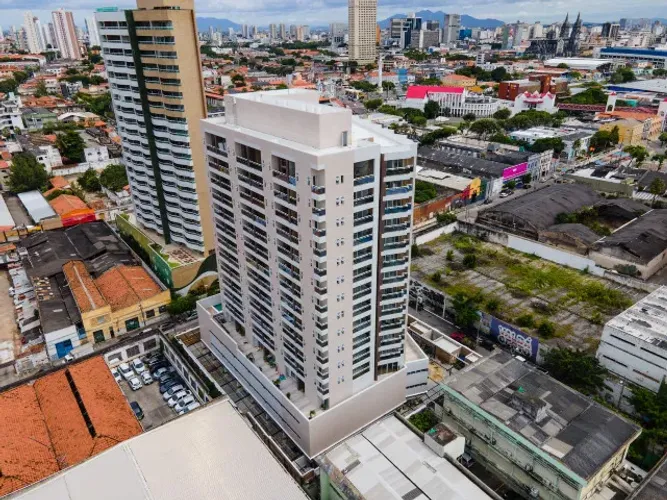 Apto com dois quartos com um suíte na Praia de Iracema - 41m²