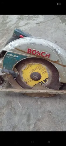 Serra Bosch com disco está queimando o induzido