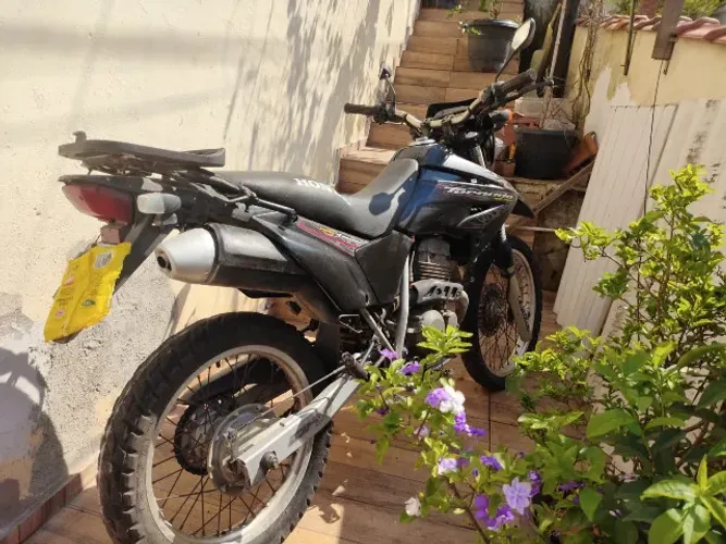 Honda Tornado 250, único dono, nunca fez trilha