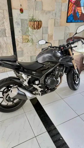 Moto Honda CB 500 F