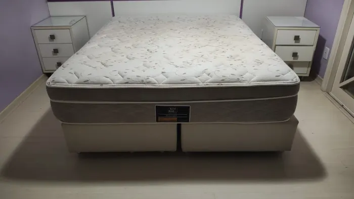 Cama box Queen